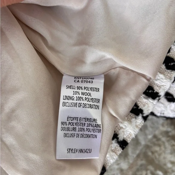 Cropped Tweed Jacket - Picture 6 of 10